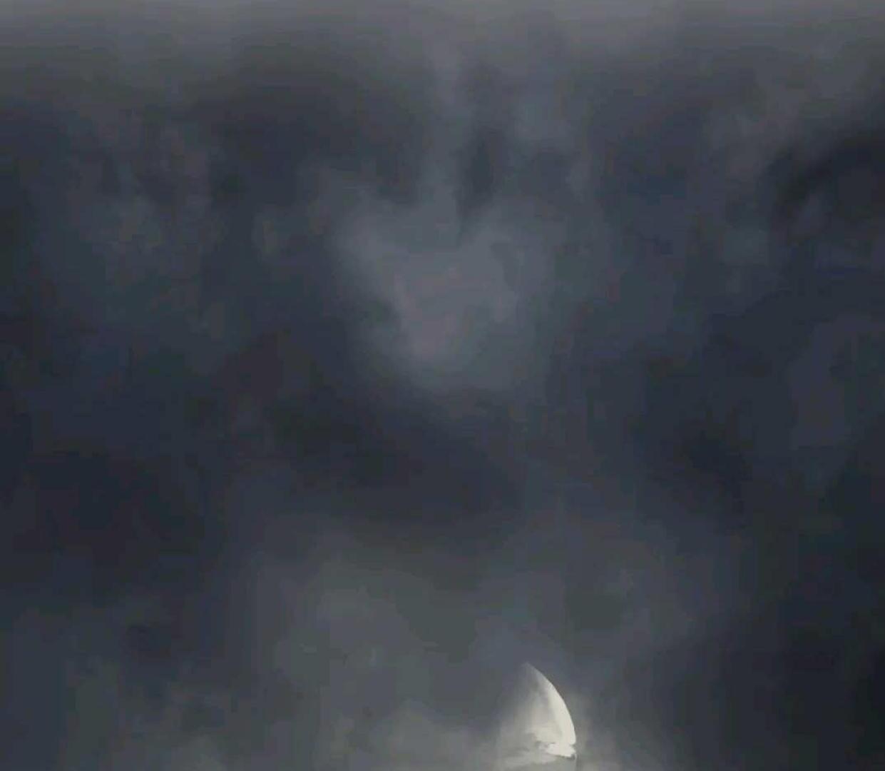 Baca The Evil Ring - Chapter 58 halaman 219