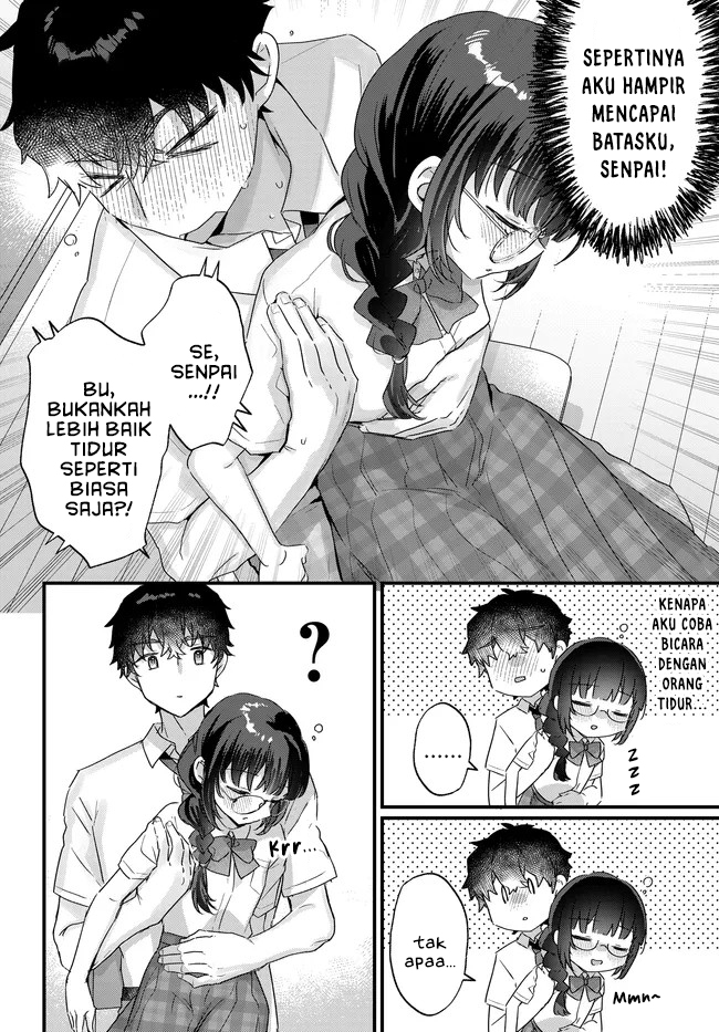 Chiisakute Kawaii Bungeibu no Chiteki na Senpai o, Hiza no Ue ni Nosetara Mainichi Suwattekuru you ni natta Chapter 4.1 - Page 10