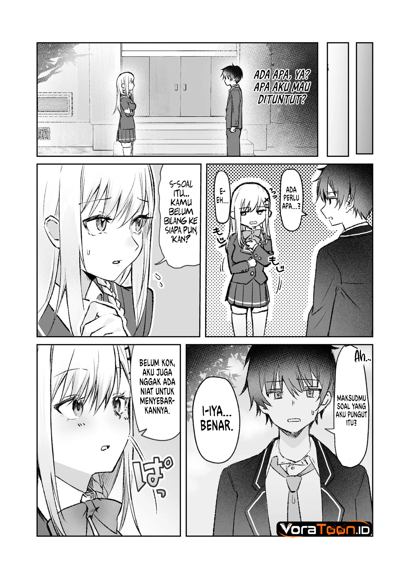 Tonari no Seki no Seijo-sama wa Ore ni Kossori Skirt no Naka wo Oshiete Kureru Chapter 1 - Page 12